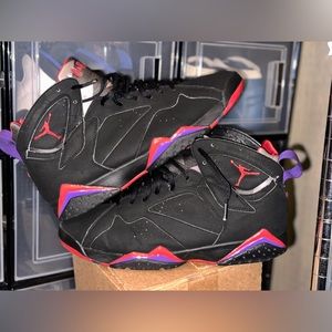 Air Jordan retro 7 “Raptor”